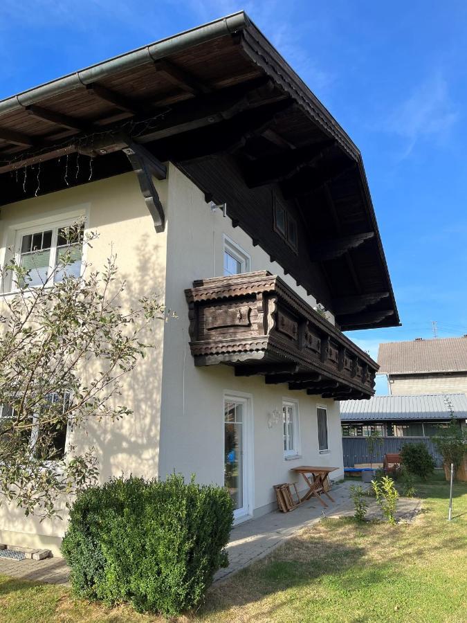 Pferdehof Thomayer Straßwalchen Exterior foto